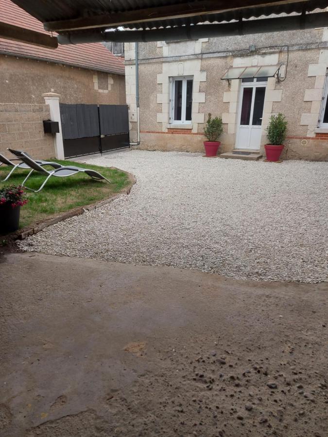 Maison De Bourg Paisible Parcay-sur-Vienne Buitenkant foto